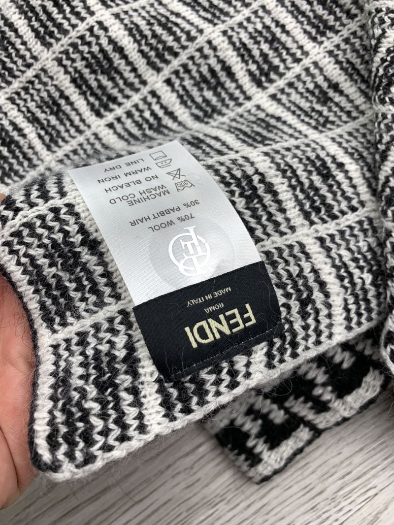 Fendi Caps Scarfs